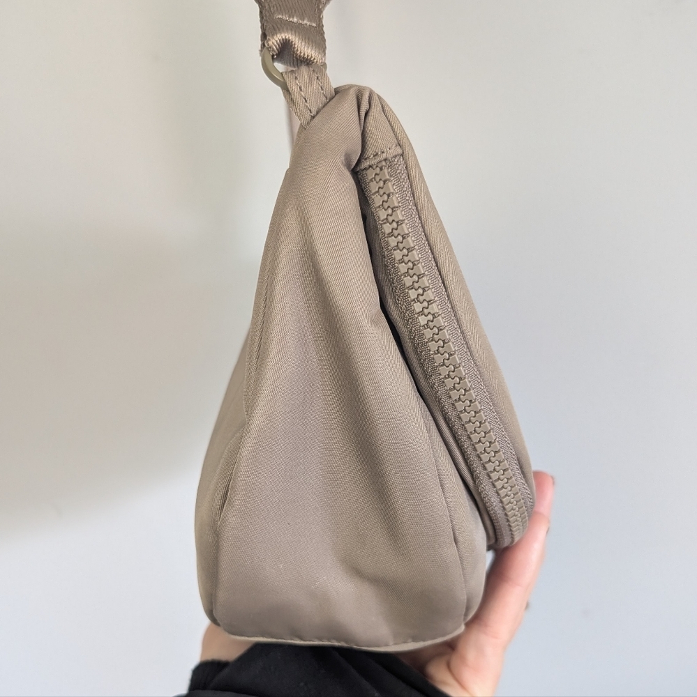 Lolë | Lole Lily Nylon Crossbody Fold-over Crescent Bag, Beige / Taupe - Picture 8 of 16